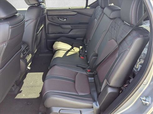 New 2026 Honda Pilot Black Edition image 16