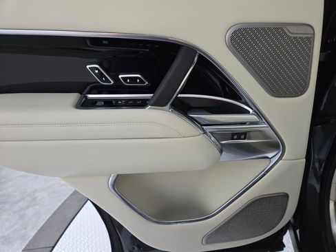 New 2026 Land Rover Range Rover Autobiography AWD/4WD image 21