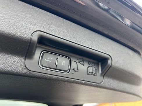 Certified 2024 Ford Explorer XLT w/ Equipment Group 202A image 23