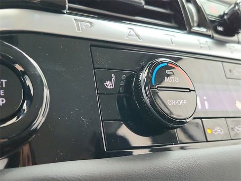 New 2026 Nissan Pathfinder SV image 29