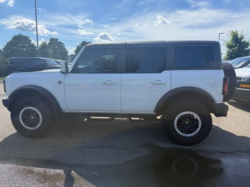 Used 2024 Ford Bronco Outer Banks w/ Sasquatch Package AWD/4WD image 8