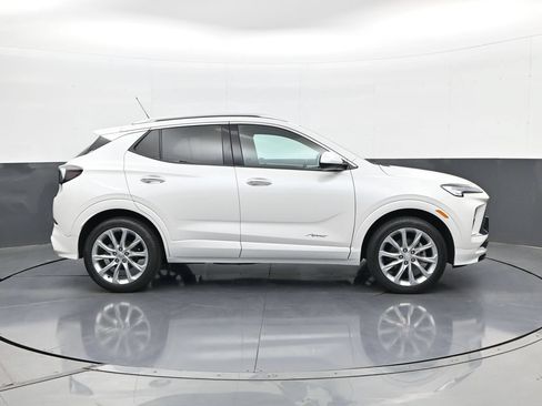 Used 2024 Buick Encore GX Avenir w/ Avenir Convenience Package AWD/4WD image 5