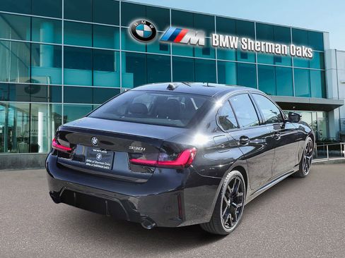 New 2026 BMW 330i Sedan w/ M Sport Package image 4