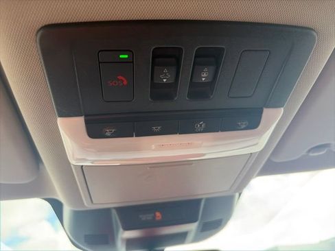 Used 2026 Nissan Rogue Platinum w/ Platinum Premium Package AWD/4WD image 25