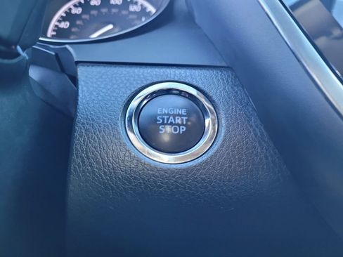 Used 2023 Toyota Camry SE w/ Convenience Package FWD image 19