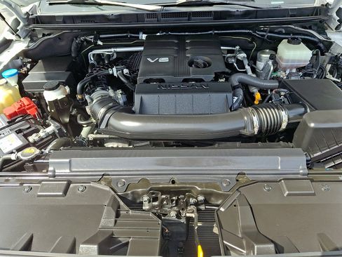 Used 2022 Nissan Frontier S w/ Technology Package image 27