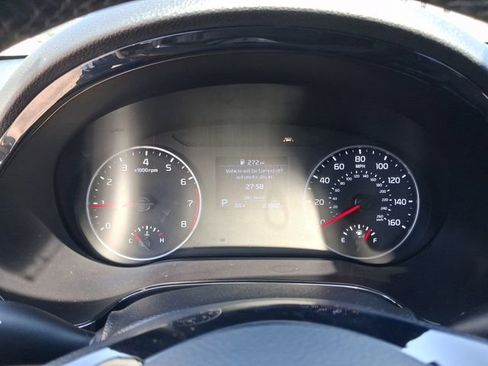 Used 2023 Kia Seltos S w/ Navigation Package image 16