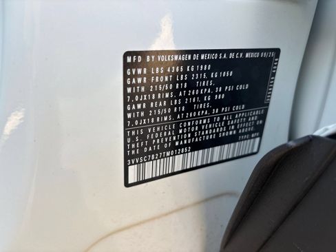 Used 2026 Volkswagen Taos SE FWD image 30