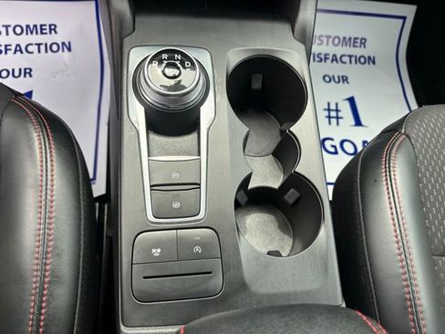 Used 2025 Ford Escape ST-Line AWD/4WD image 23