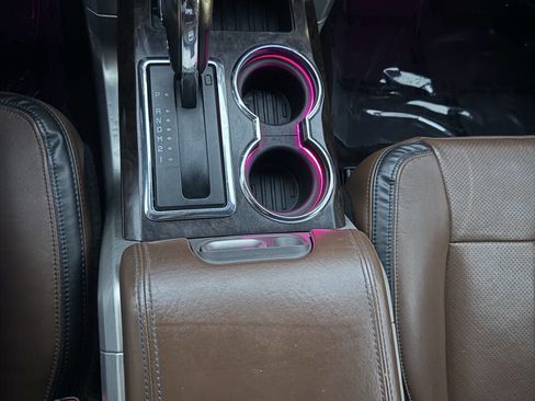 Used 2014 Ford F150 Platinum image 25