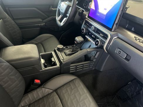 Certified 2024 Toyota Tacoma TRD Sport w/ TRD Sport Premium Package AWD/4WD image 14