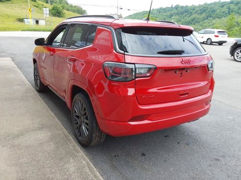 Used 2022 Jeep Compass Limited w/ (RED) Package AWD/4WD image 5