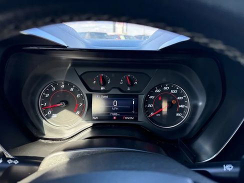 Used 2022 Chevrolet Camaro LT RWD image 14