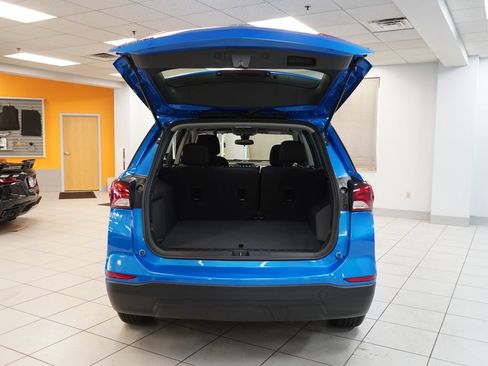 Used 2024 Chevrolet Equinox LS FWD image 8