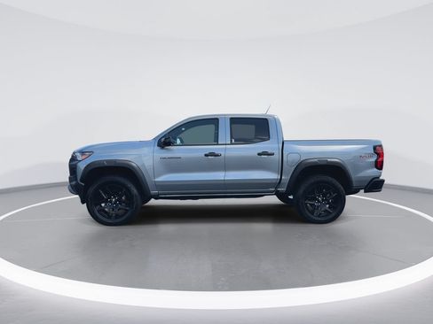 Used 2024 Chevrolet Colorado Trail Boss w/ Advanced Trailering Package AWD/4WD image 5
