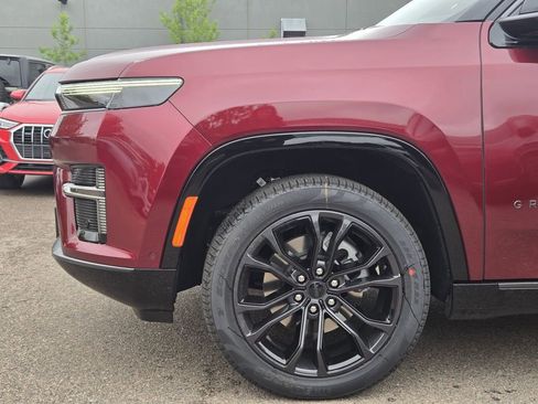 New 2026 Jeep Grand Wagoneer Summit AWD/4WD image 5