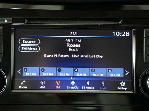 Used 2020 Nissan Rogue S image 20