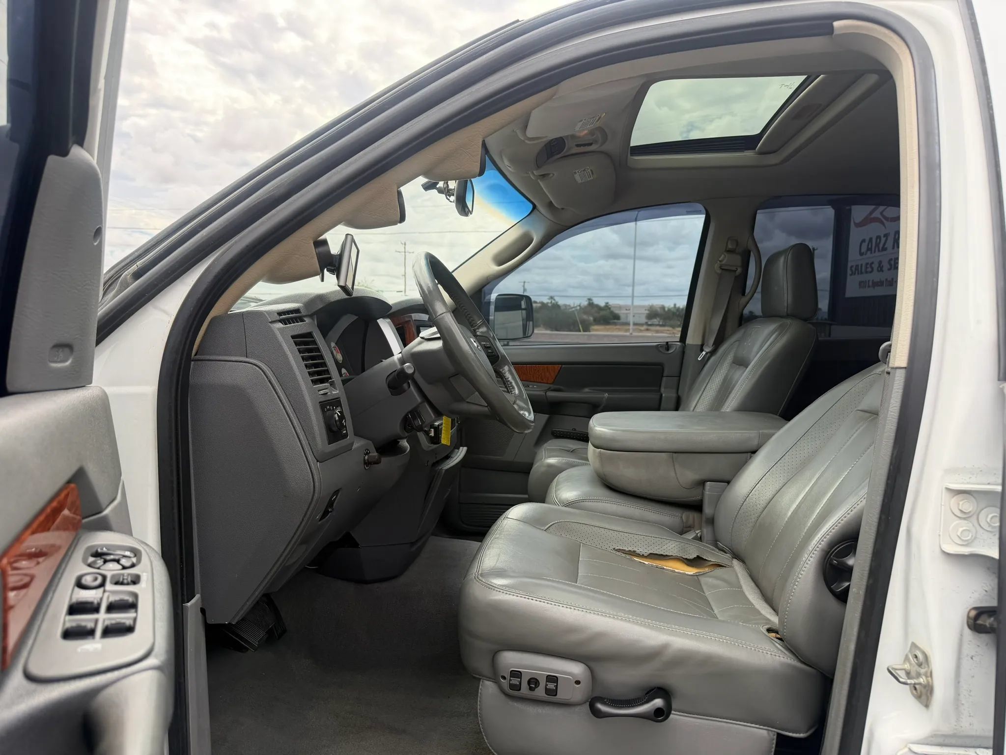 Used 2007 Dodge Ram 2500 Truck Laramie w/ Trailer Tow Group AWD/4WD image 17