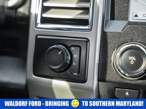 Used 2017 Ford F350 Lariat w/ Chrome Package image 32