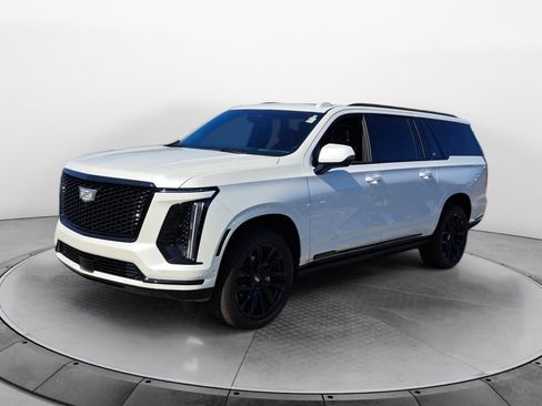 Used 2025 Cadillac Escalade ESV Sport Platinum AWD/4WD image 3