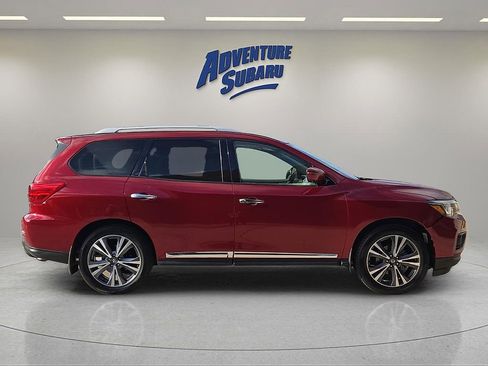 Used 2019 Nissan Pathfinder Platinum image 7