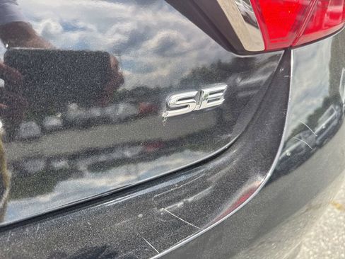 Used 2017 Toyota Camry SE FWD image 26
