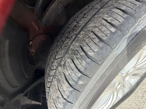 Used 2014 Toyota Sienna XLE image 30