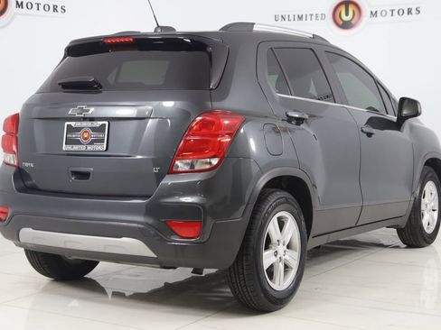 Used 2020 Chevrolet Trax LT image 3