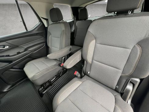Used 2020 Chevrolet Traverse LT FWD image 22