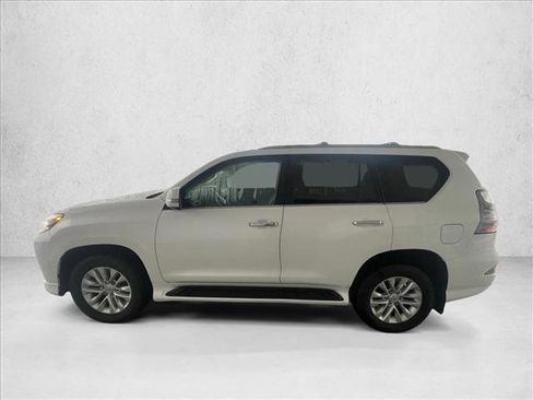 Used 2021 Lexus GX 460 image 2