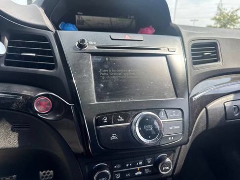 Used 2019 Acura ILX FWD image 22