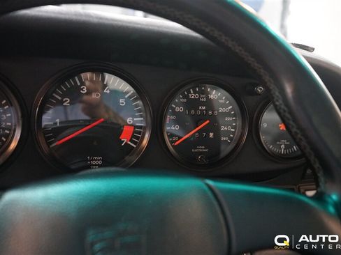 Used 1987 Porsche 911 Carrera RWD image 27