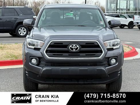 Used 2017 Toyota Tacoma SR5 w/ Tow Package image 2