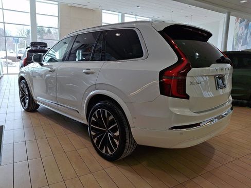 New 2026 Volvo XC90 B6 Plus w/ Protection Package Premier image 6