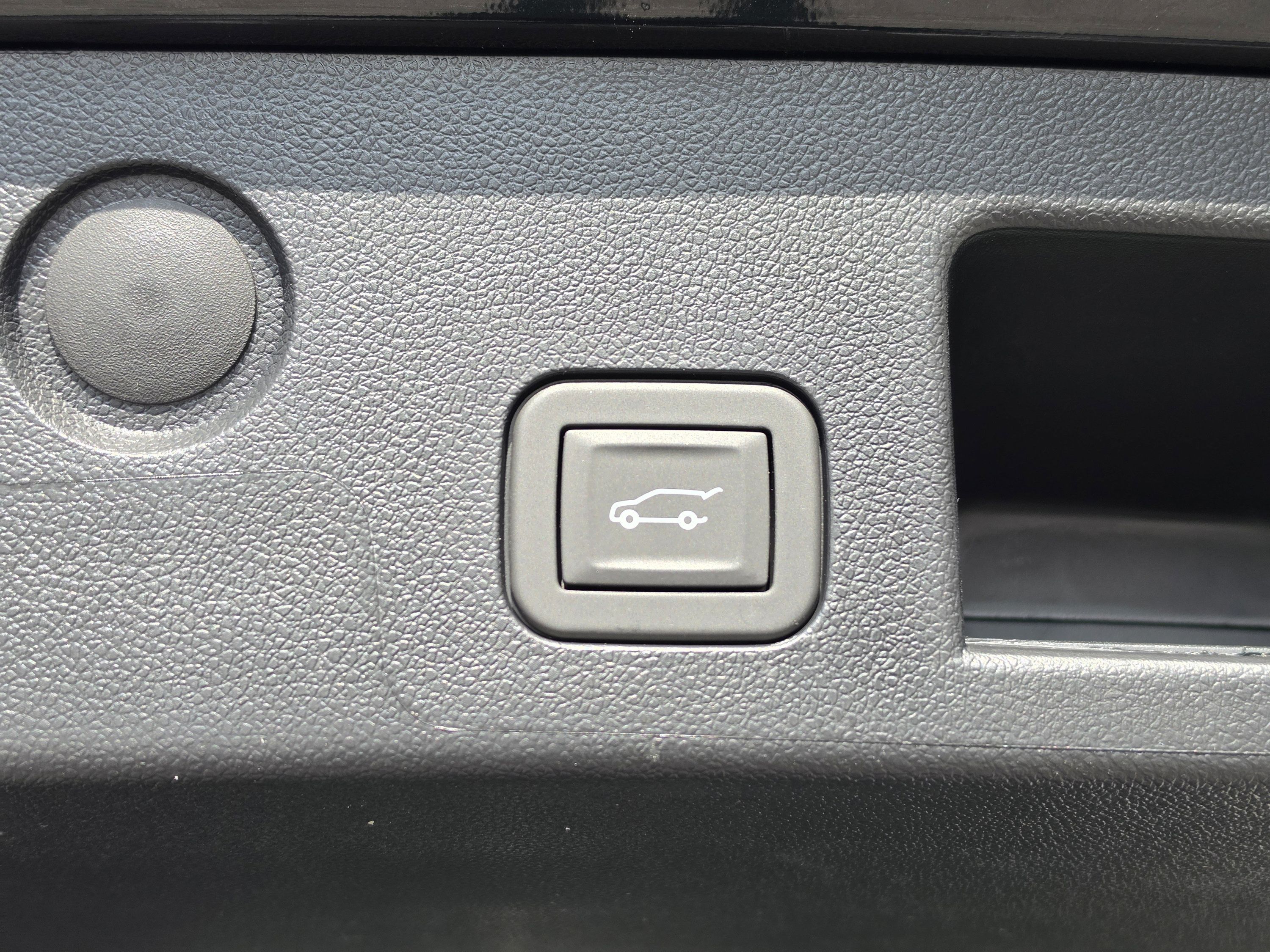 New 2026 Chevrolet Equinox RS w/ Safety and Technology Package FWD image 14