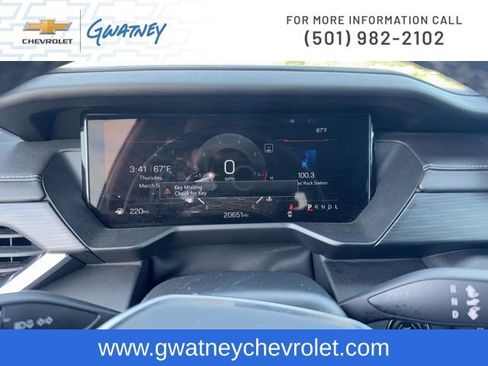 Used 2025 GMC Acadia Elevation image 16