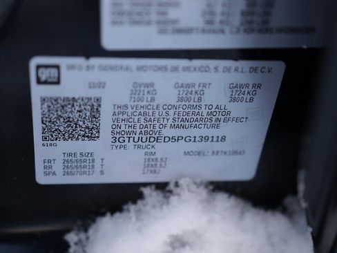 Used 2023 GMC Sierra 1500 SLT w/ SLT Convenience Package image 42