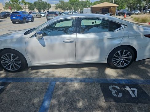Used 2019 Lexus ES 350 w/ Premium Package FWD image 13