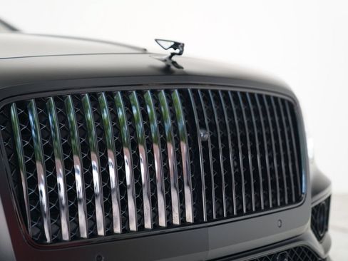 Used 2023 Bentley Flying Spur S V8 AWD/4WD image 8