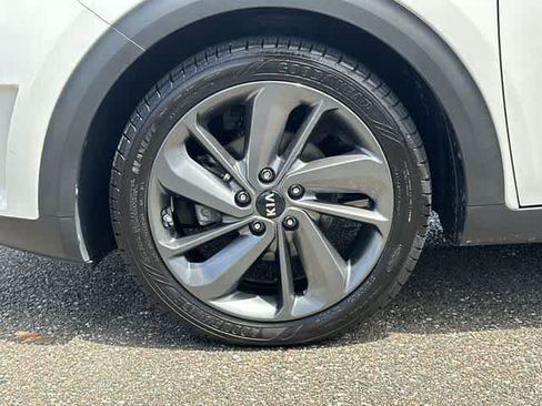 Used 2017 Kia Niro FWD image 20