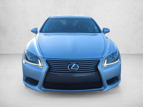 Used 2014 Lexus LS 460 w/ Comfort Package RWD image 2