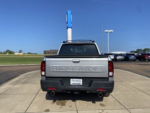 Used 2024 Honda Ridgeline RTL image 10