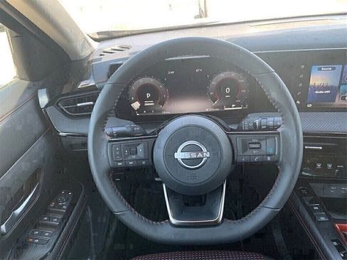 New 2025 Nissan Kicks SR w/ Illumination Package image 8