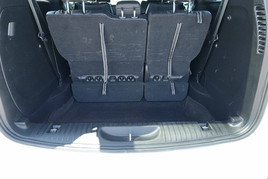 Used 2025 Chrysler Pacifica Select FWD image 16