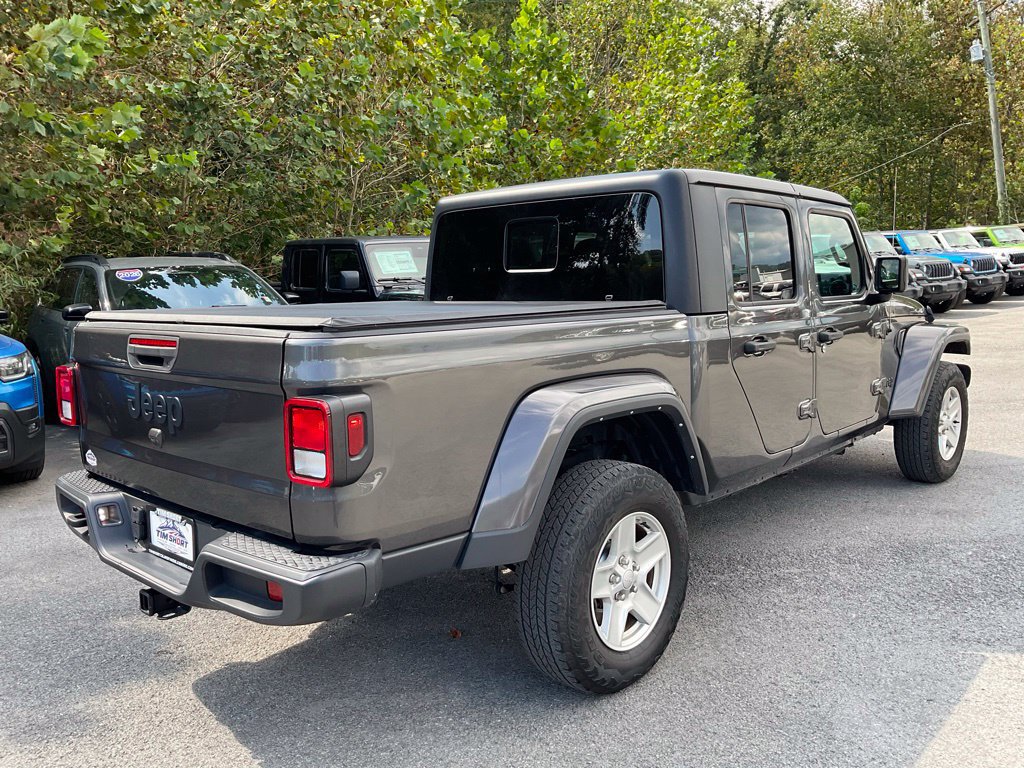 Used 2022 Jeep Gladiator Sport AWD/4WD image 6
