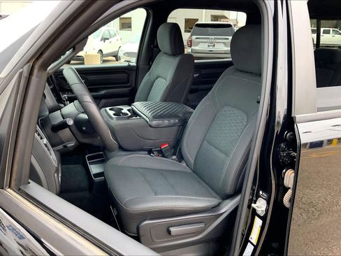 Used 2025 RAM 1500 Tradesman AWD/4WD image 8