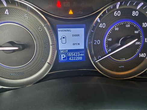 Used 2017 INFINITI QX80 2WD w/ Deluxe Technology Package image 12
