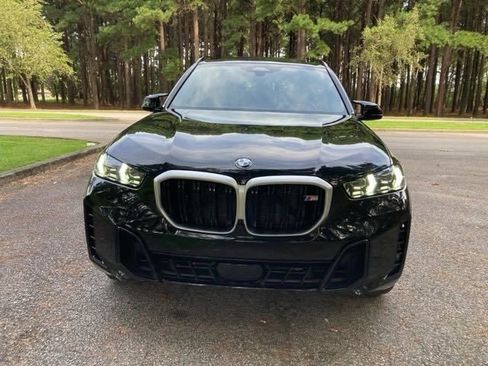 Used 2025 BMW X5 M60i image 9