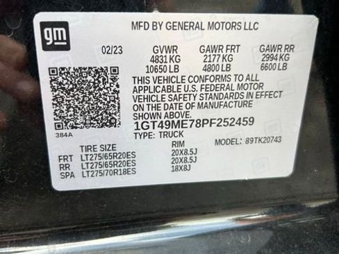 Used 2023 GMC Sierra 2500 SLE w/ SLE Value Package; image 5