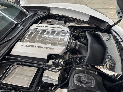 Used 2019 Chevrolet Corvette Grand Sport w/ Carbon Flash Badge Package RWD image 12